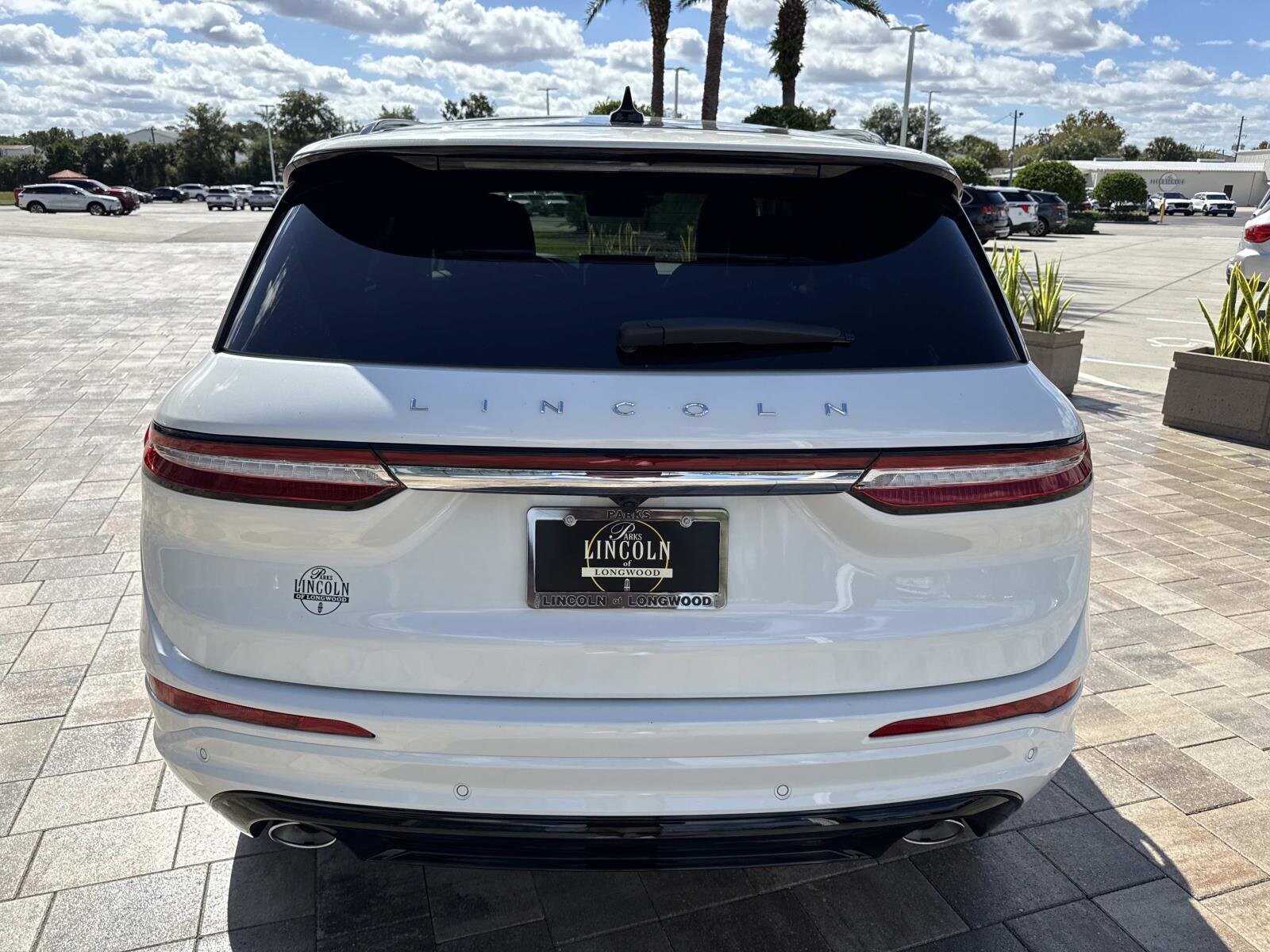 2026 Lincoln Corsair Premiere photo 2