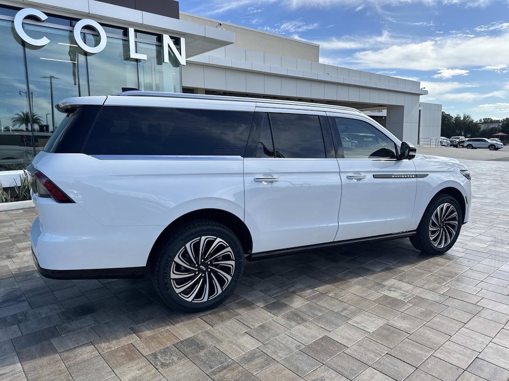 New 2025 Lincoln Navigator L Black Label SUV