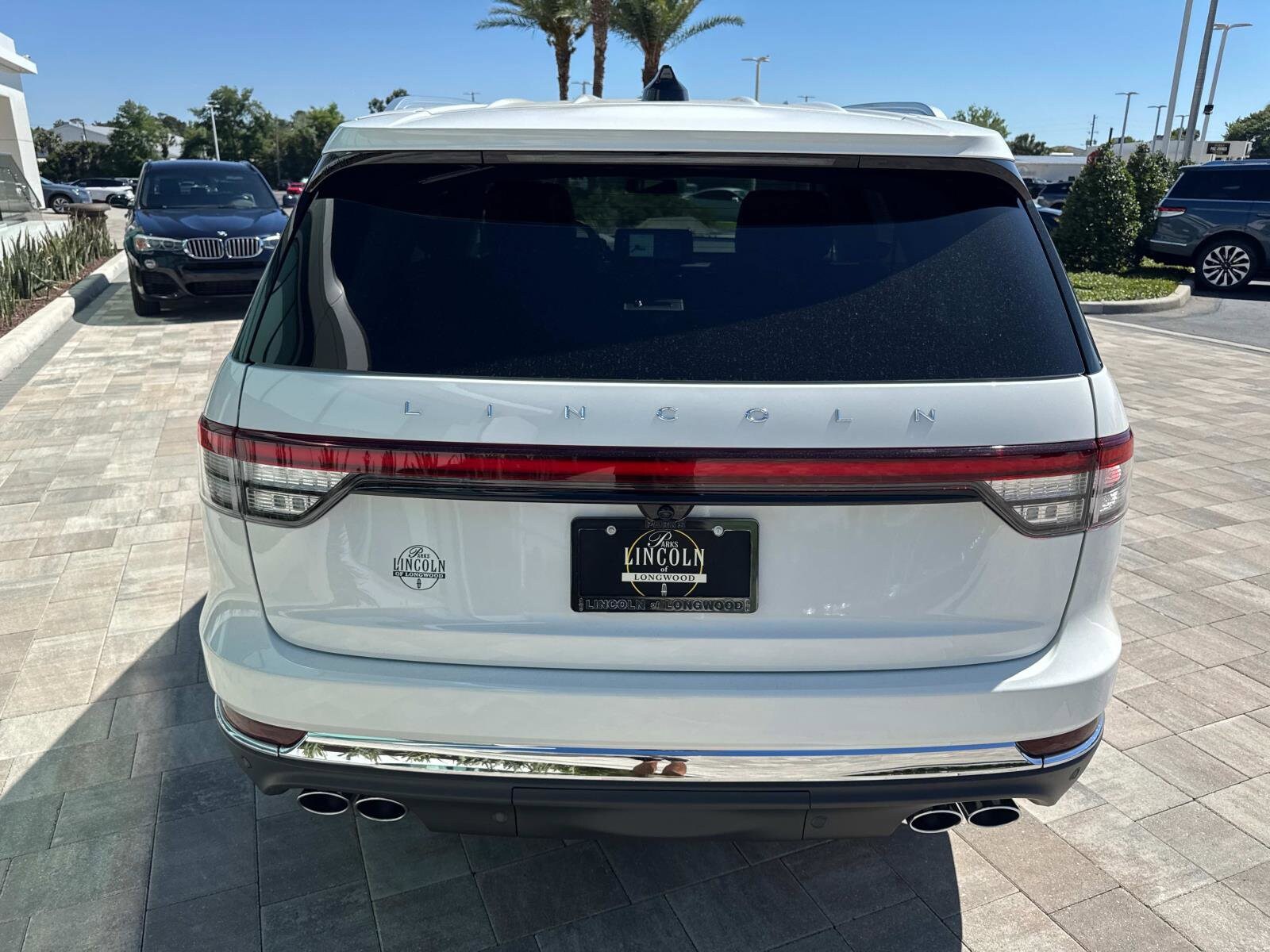 2025 Lincoln Aviator Premiere photo 3