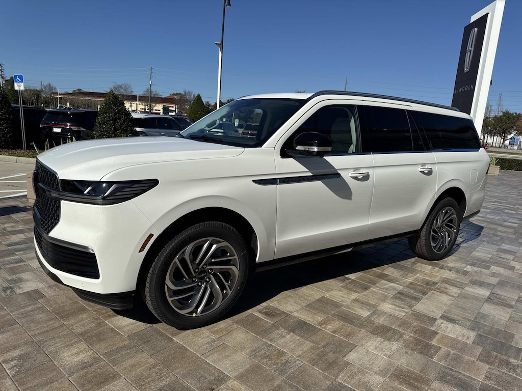 New 2026 Lincoln Navigator L Reserve SUV
