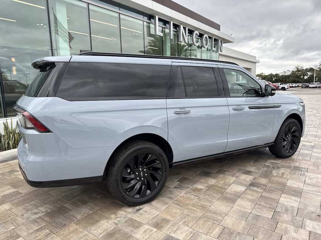 New 2026 Lincoln Navigator L Reserve SUV