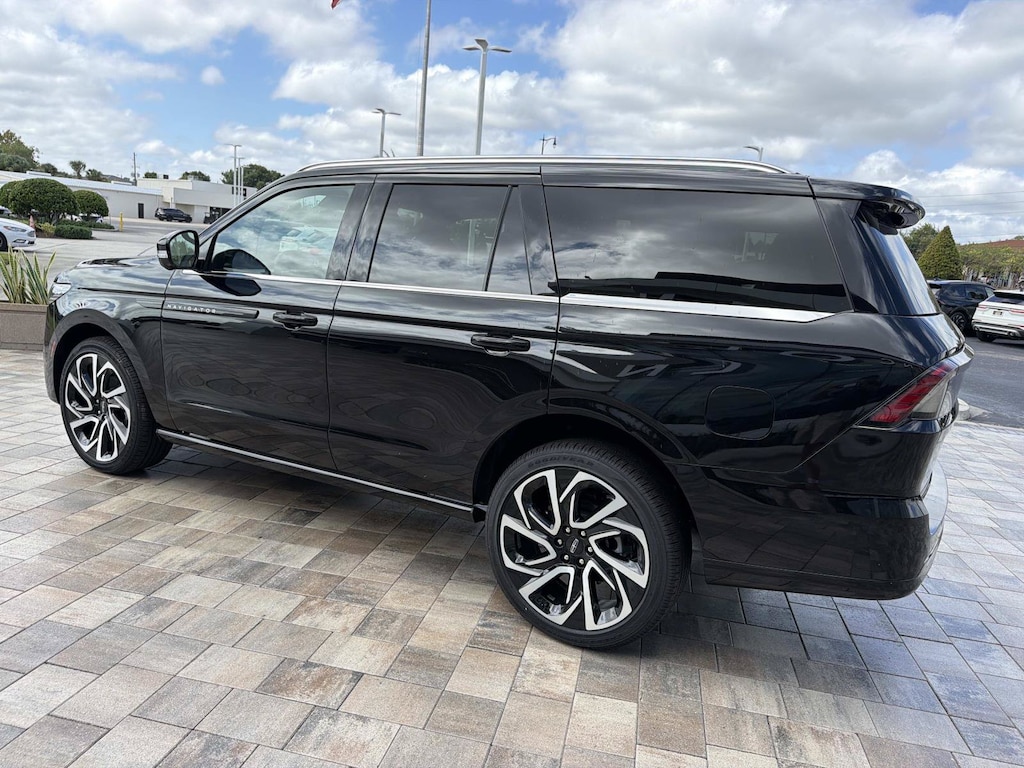 New 2027 Lincoln Navigator Black Label SUV