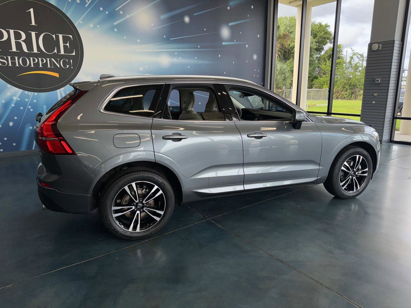 Used 2020 Volvo XC60 Momentum with VIN YV4102RK1L1530042 for sale in Longwood, FL