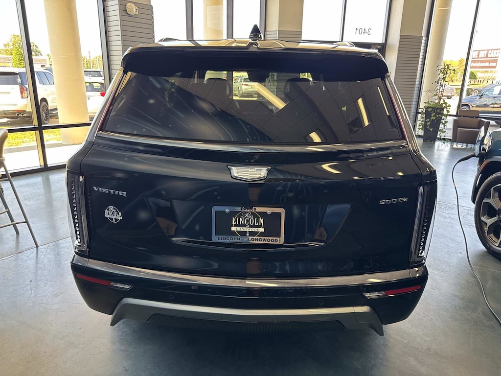 Used 2026 Cadillac Vistiq Sport SUV