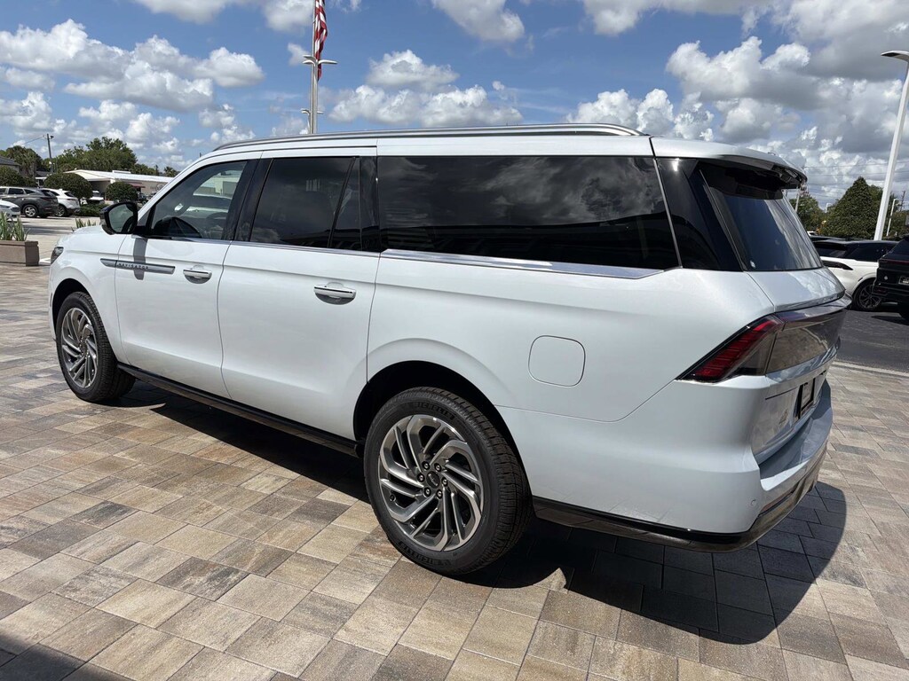 New 2026 Lincoln Navigator L Reserve SUV