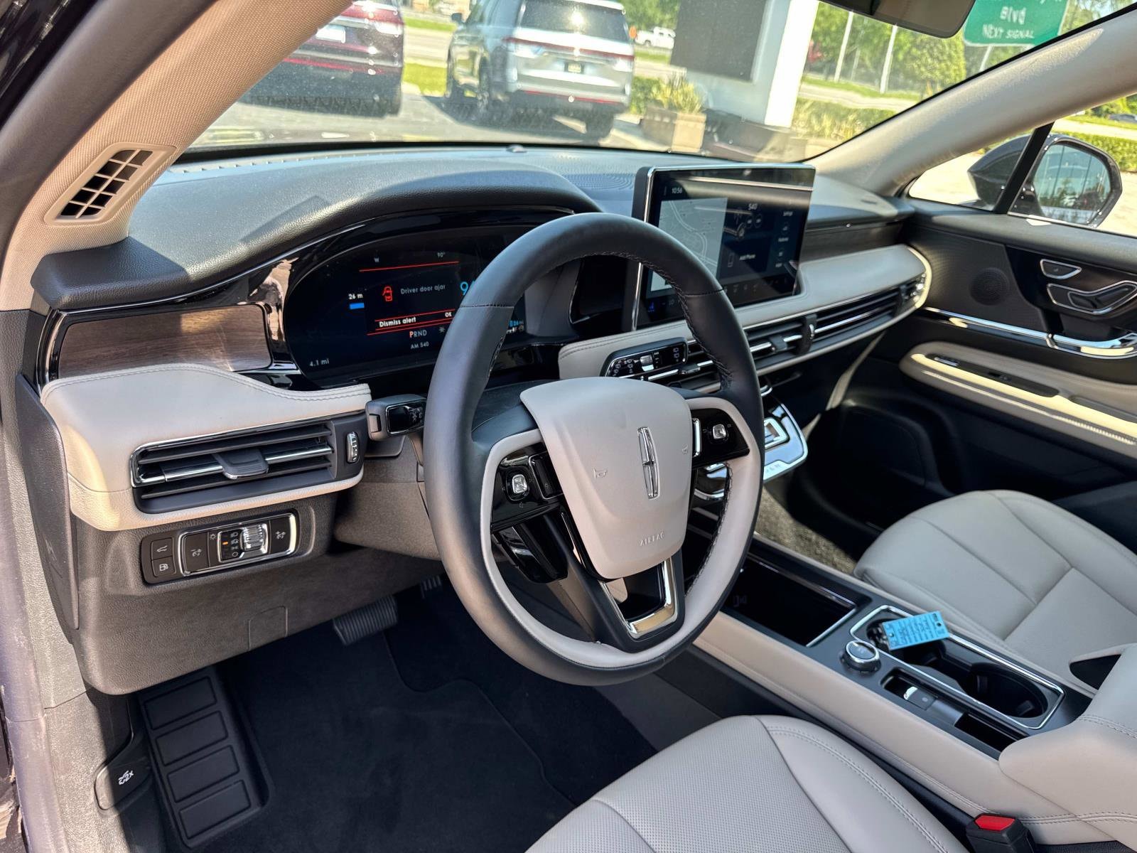 2025 Lincoln Corsair Grand Touring - Photo 14