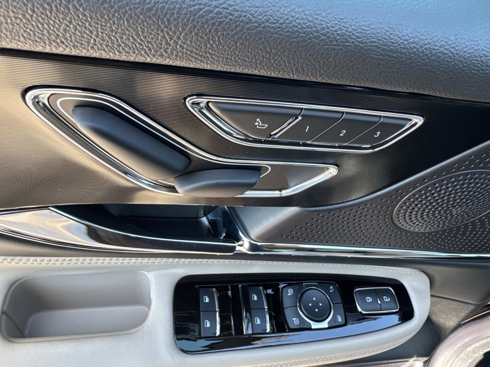 2025 Lincoln Corsair Grand Touring - Photo 11