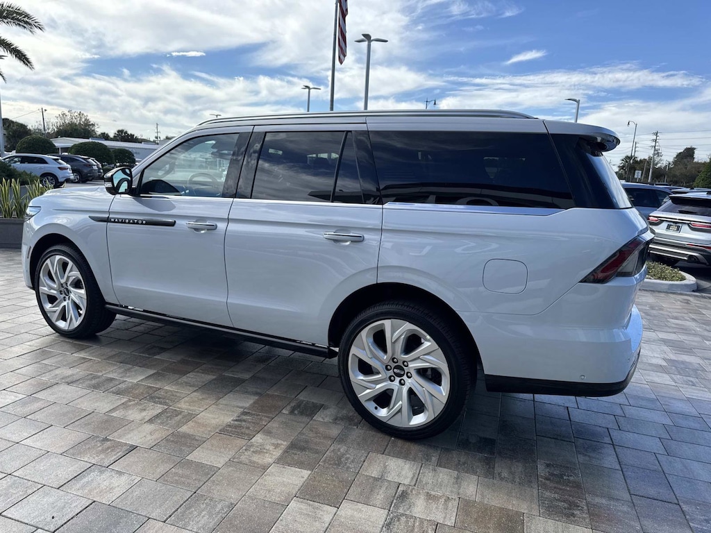 New 2025 Lincoln Navigator Black Label SUV