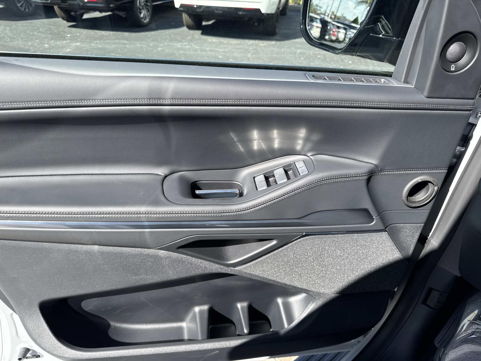 2026 Lincoln Navigator Reserve L - Photo 9