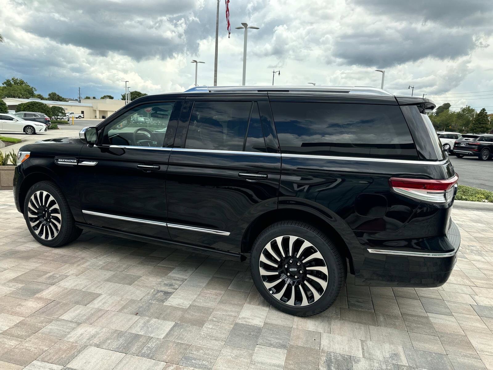 2024 Lincoln Navigator Black Label photo 4