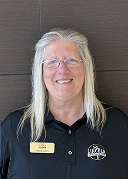 Staff member Debbie Parvu from 20361c37e4e1