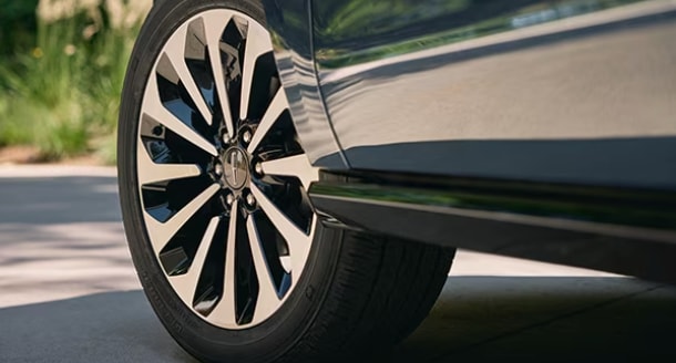 Professional Wheel Alignment Services Near Orlando: Why Your Lincoln Needs Proper Alignment