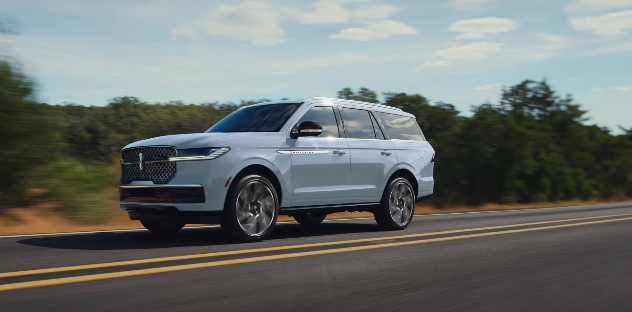 The 2027 Lincoln Navigator for sale near Orlando at Parks Lincoln of Longwood