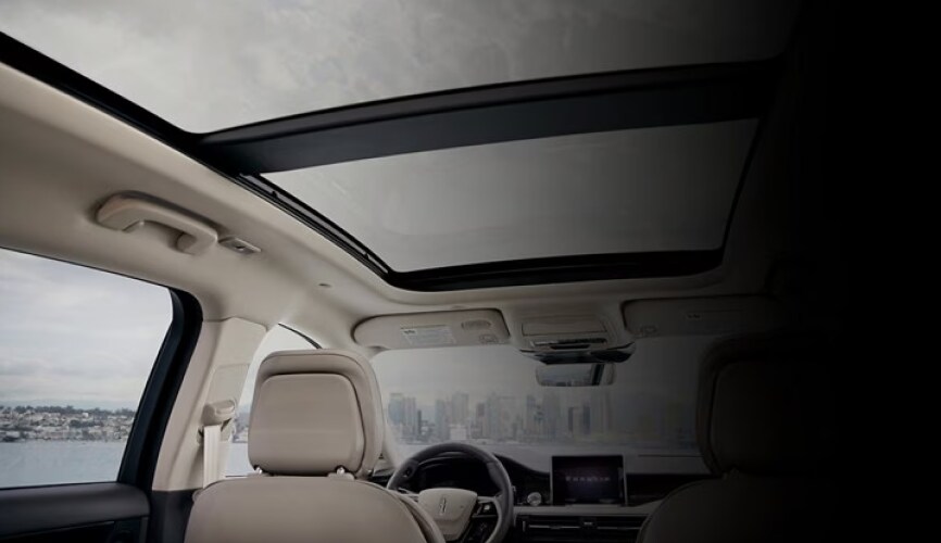 Available panoramic Vista Roof<sup>®</sup>