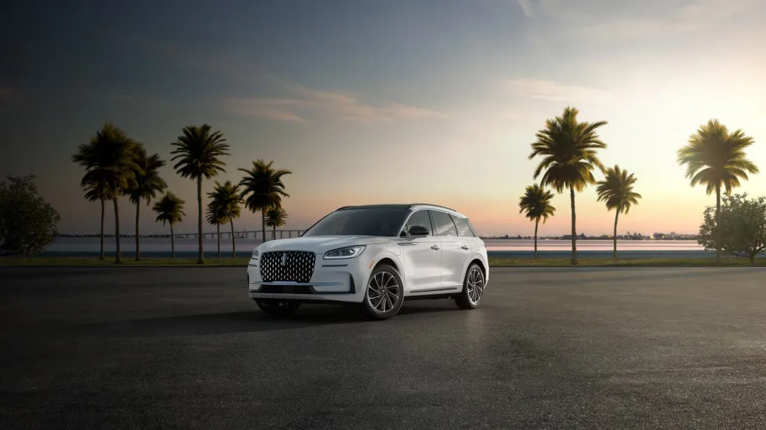 2026 Lincoln Corsair Grand Touring exterior