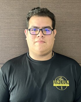 Staff member Gerardo Vargas-Galvan from 20361c37e4e1