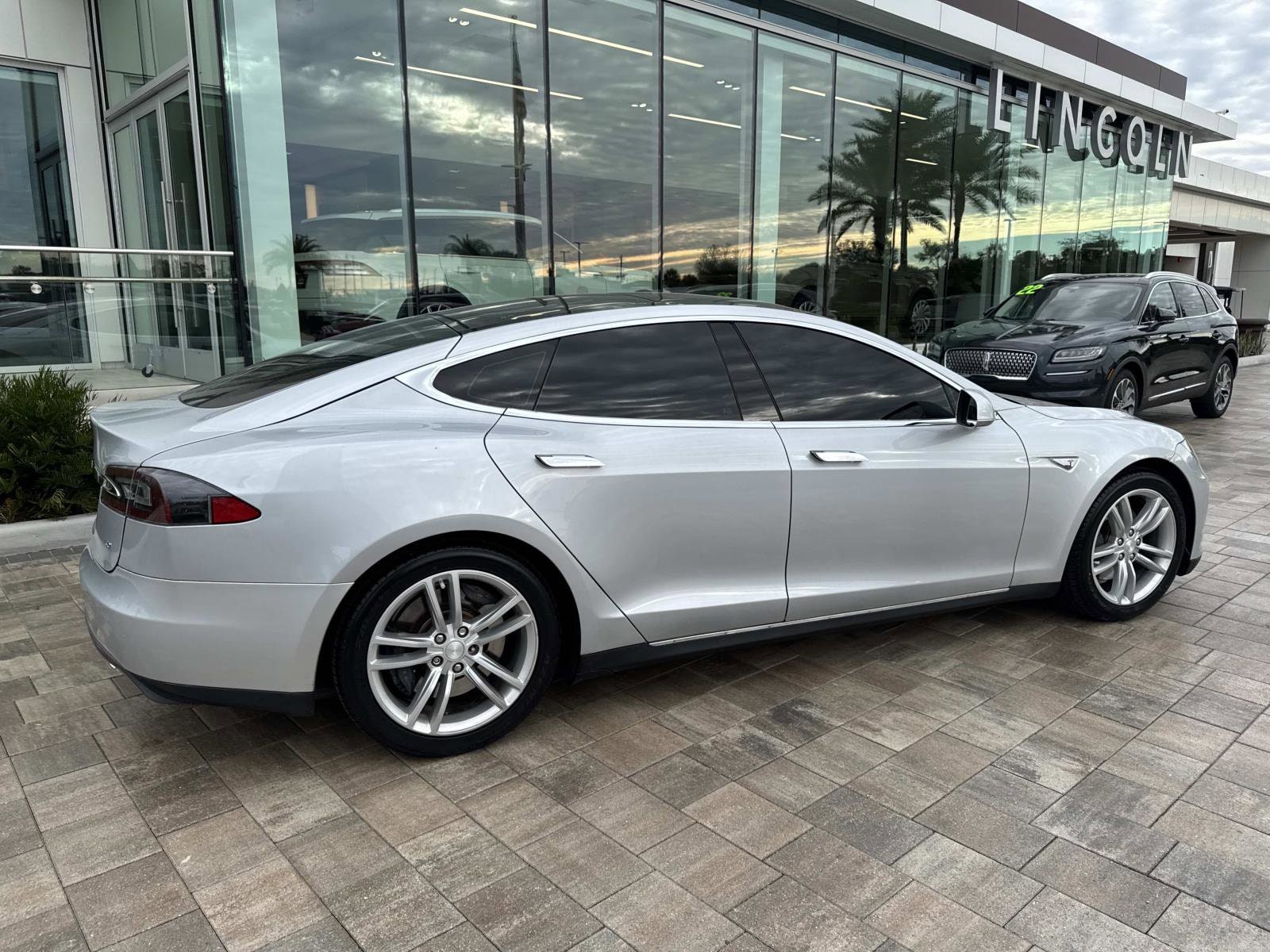 Used 2013 Tesla Model S S with VIN 5YJSA1AG0DFP11356 for sale in Longwood, FL