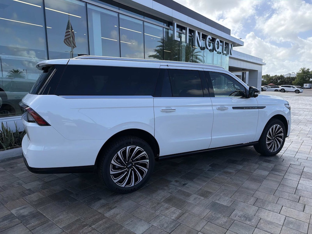 New 2026 Lincoln Navigator L Black Label SUV