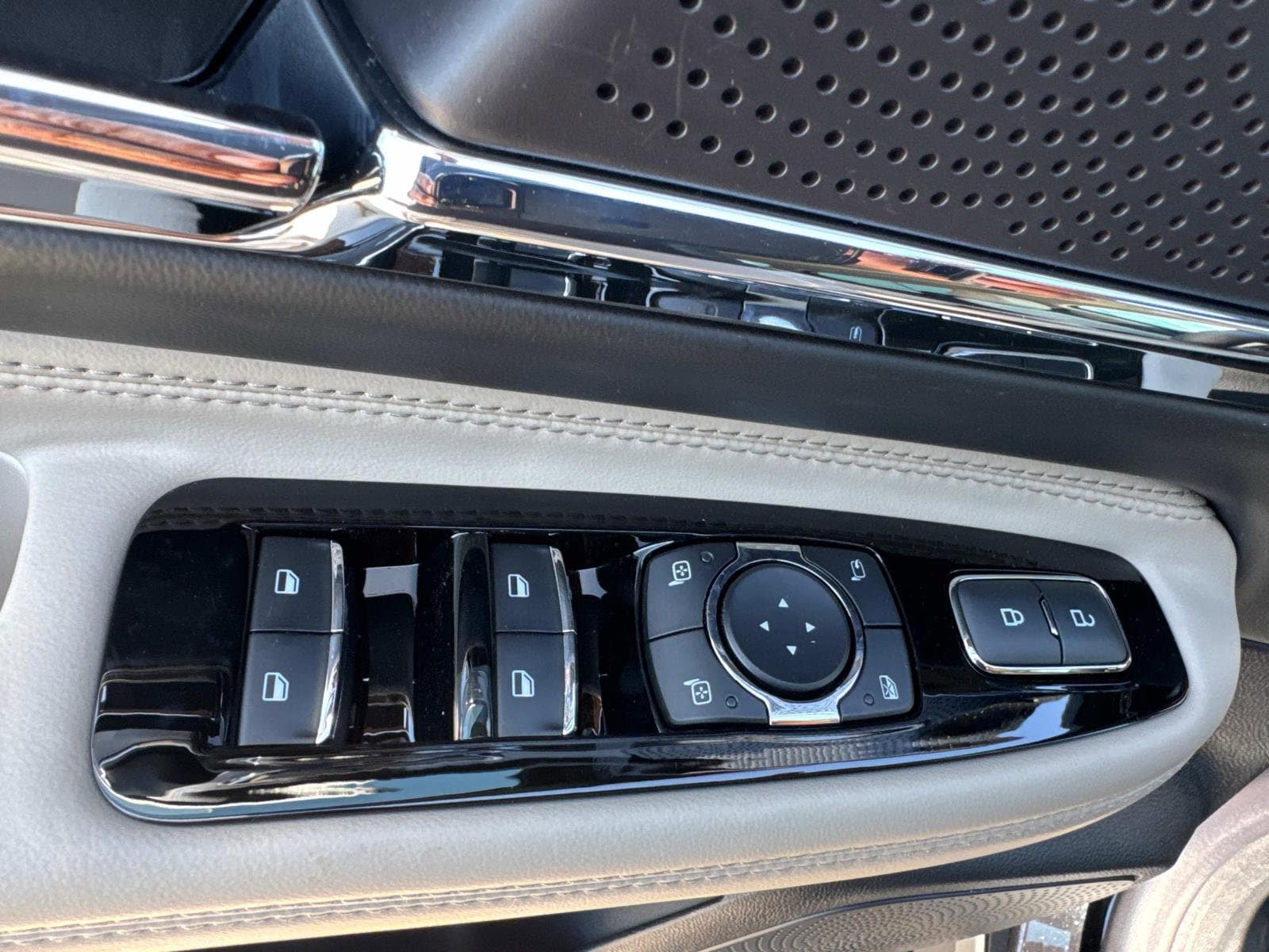 2025 Lincoln Corsair Grand Touring - Photo 10