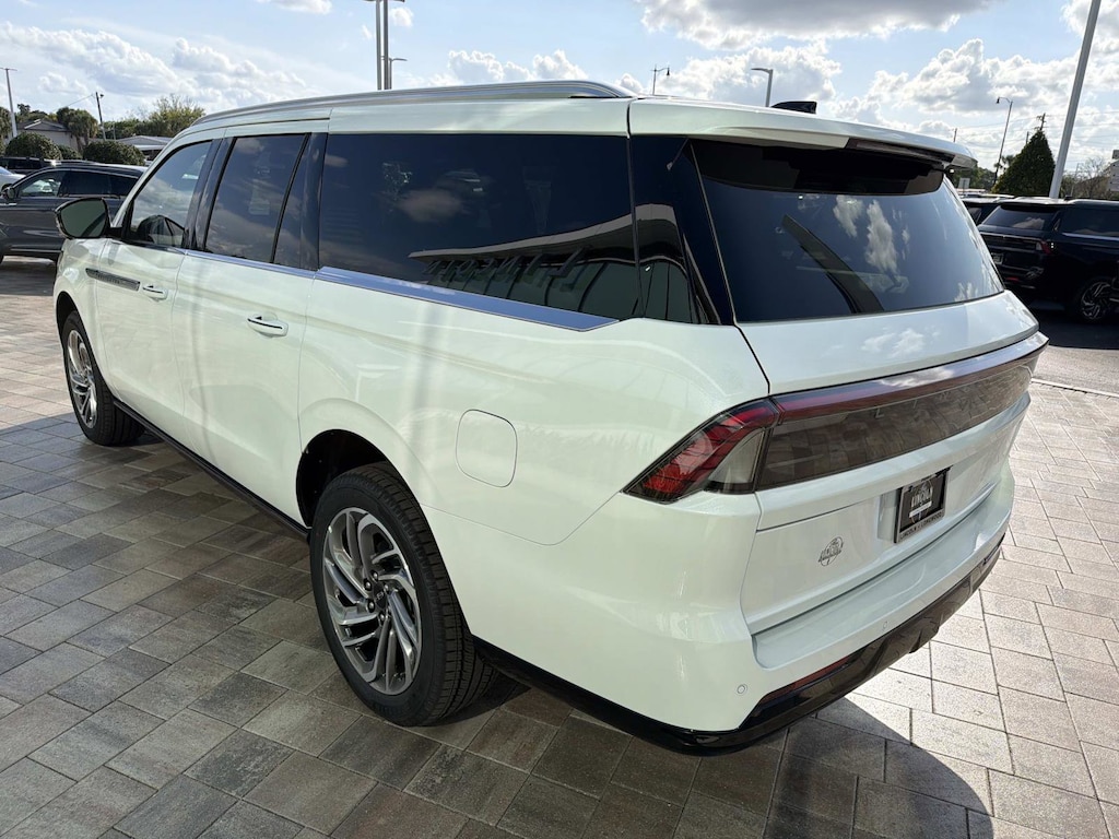 New 2026 Lincoln Navigator L Reserve SUV