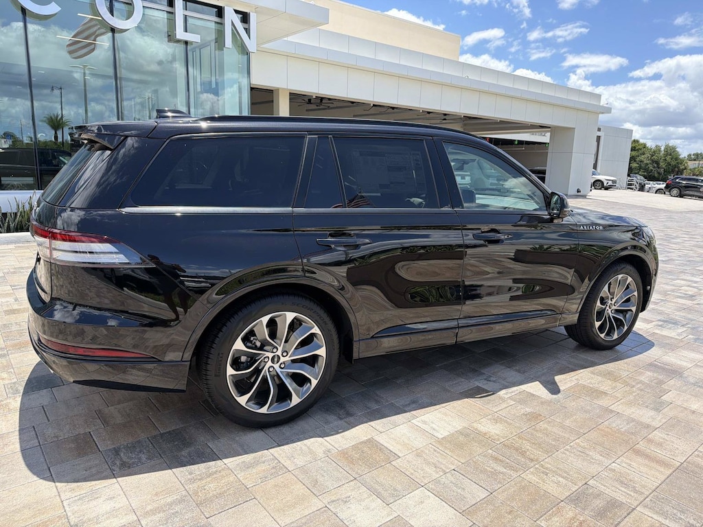 New 2026 Lincoln Aviator Premiere SUV