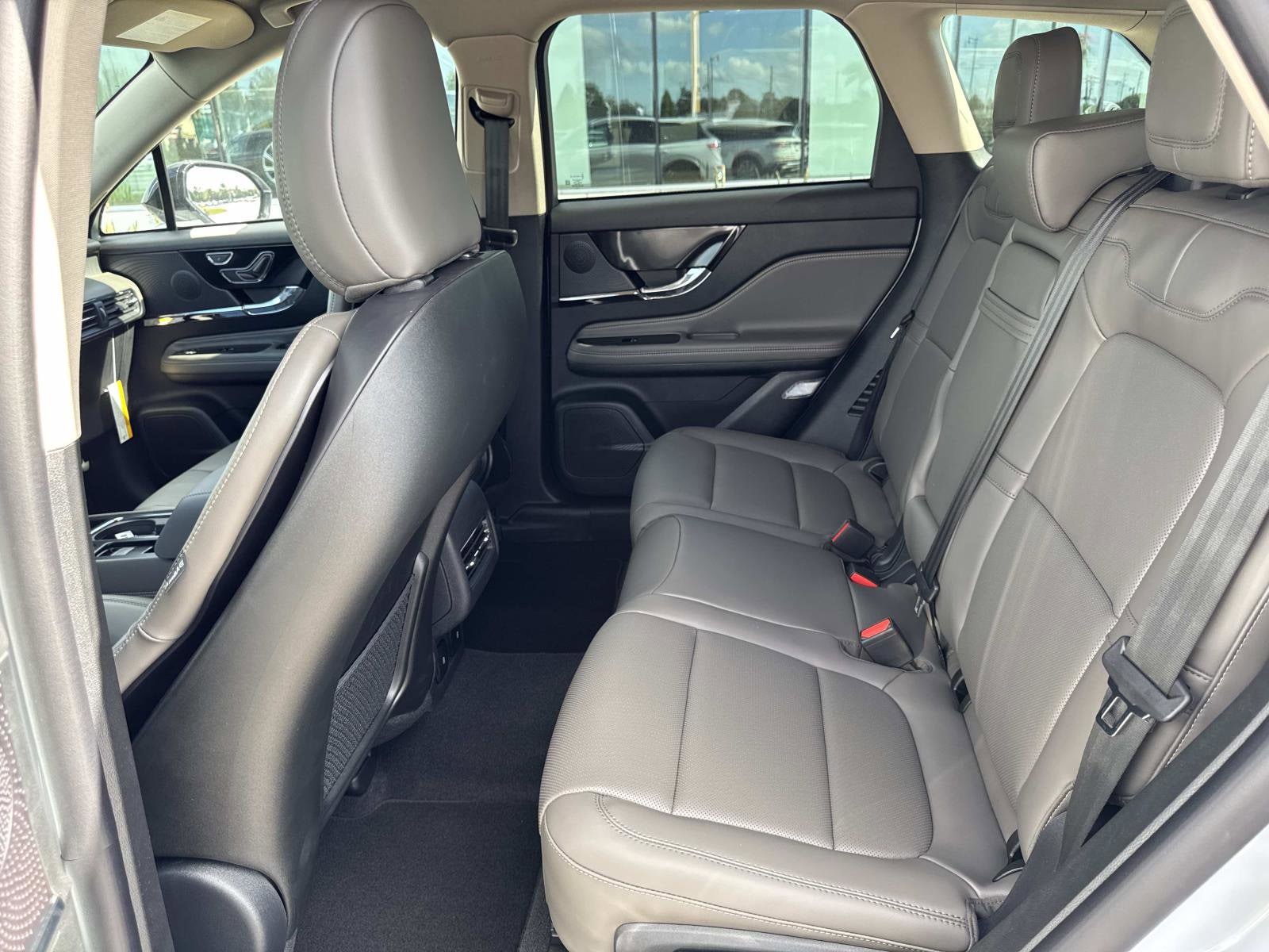 2026 Lincoln Corsair Premiere - Photo 16