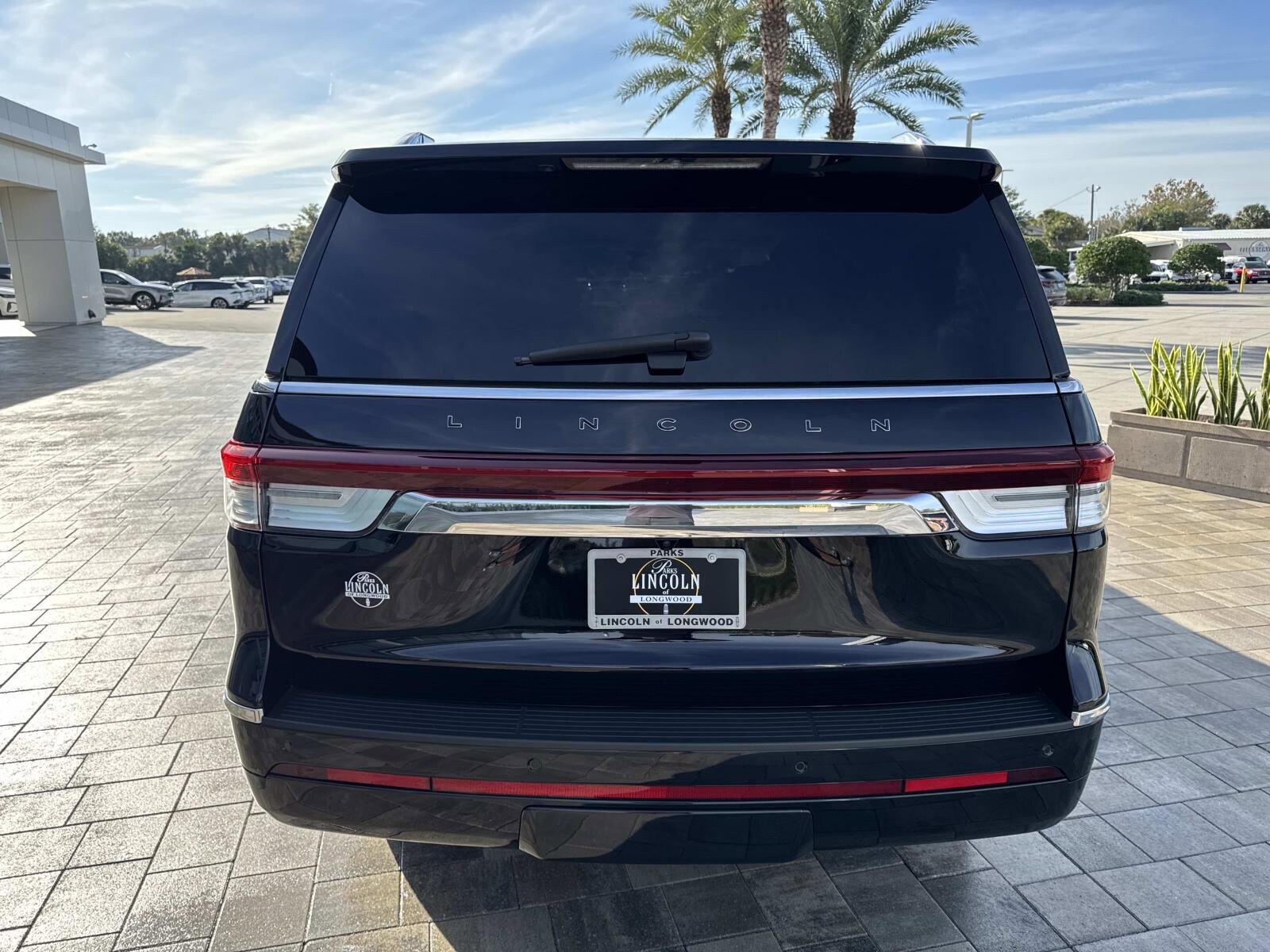 2024 Lincoln Navigator Black Label photo 3