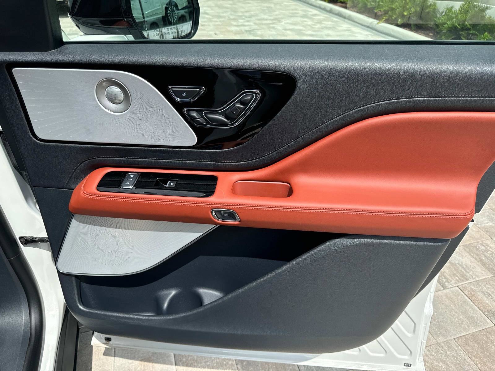 2025 Lincoln Aviator Reserve - Photo 17