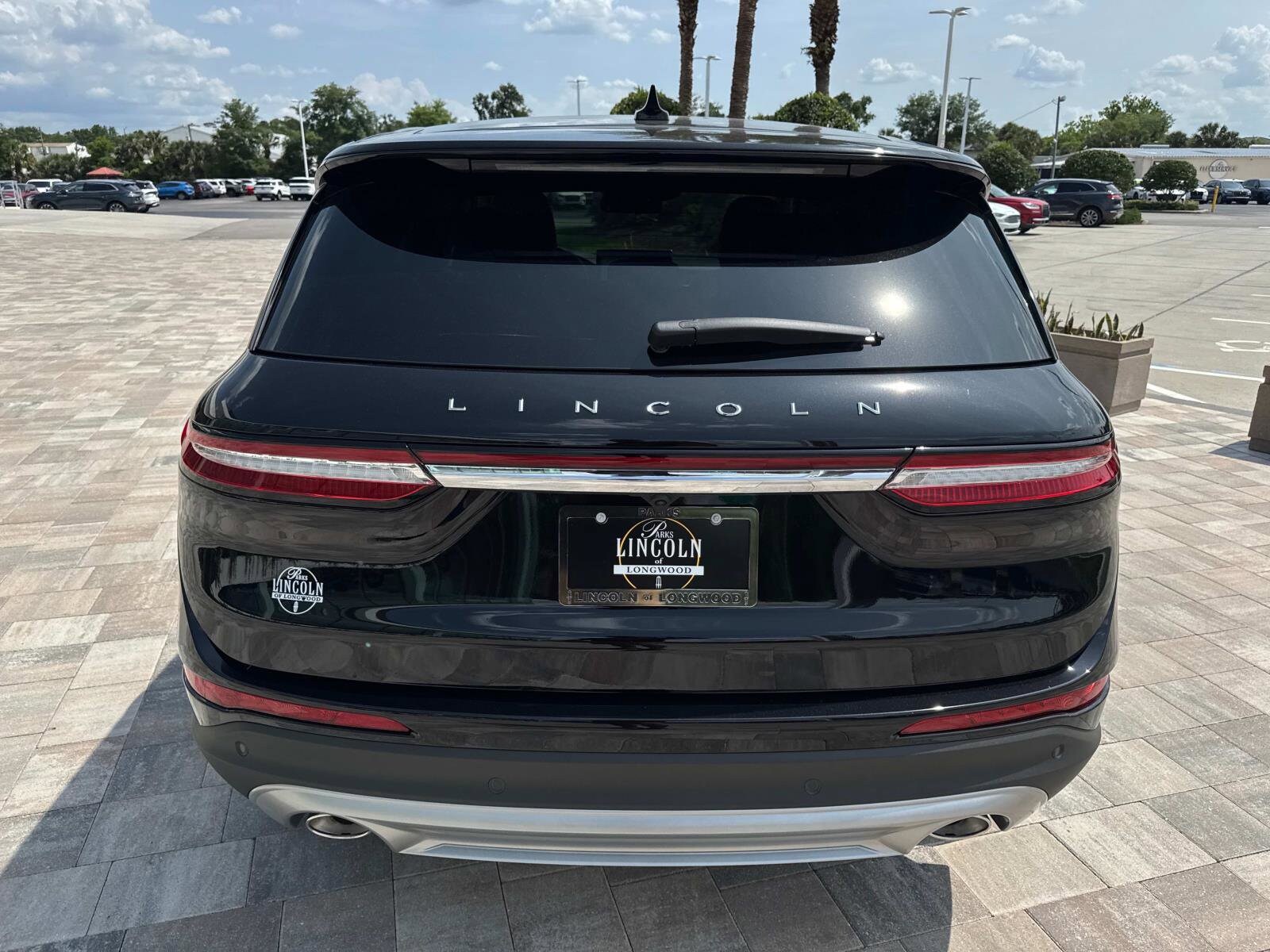 2025 Lincoln Corsair Premiere photo 3