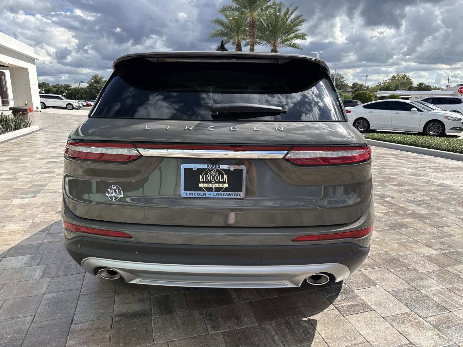 2025 Lincoln Corsair Premiere photo 3