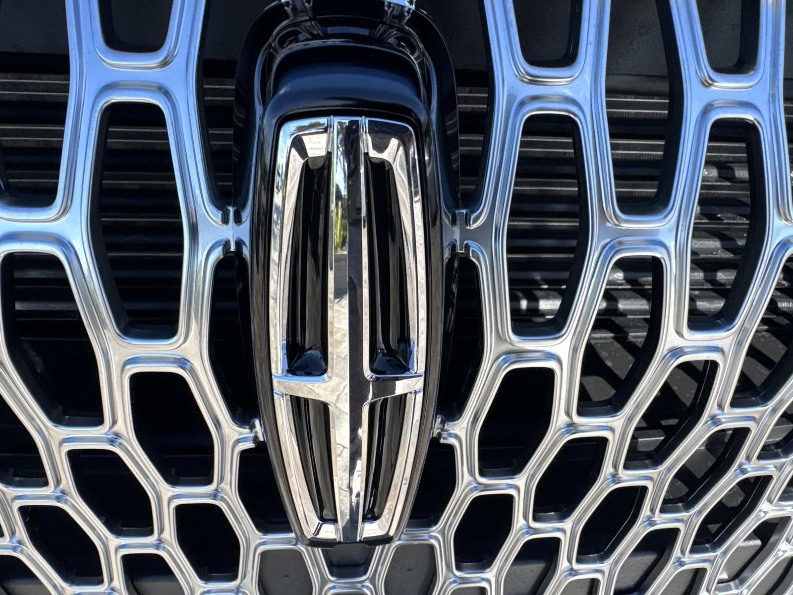 2026 Lincoln Corsair Premiere - Photo 7