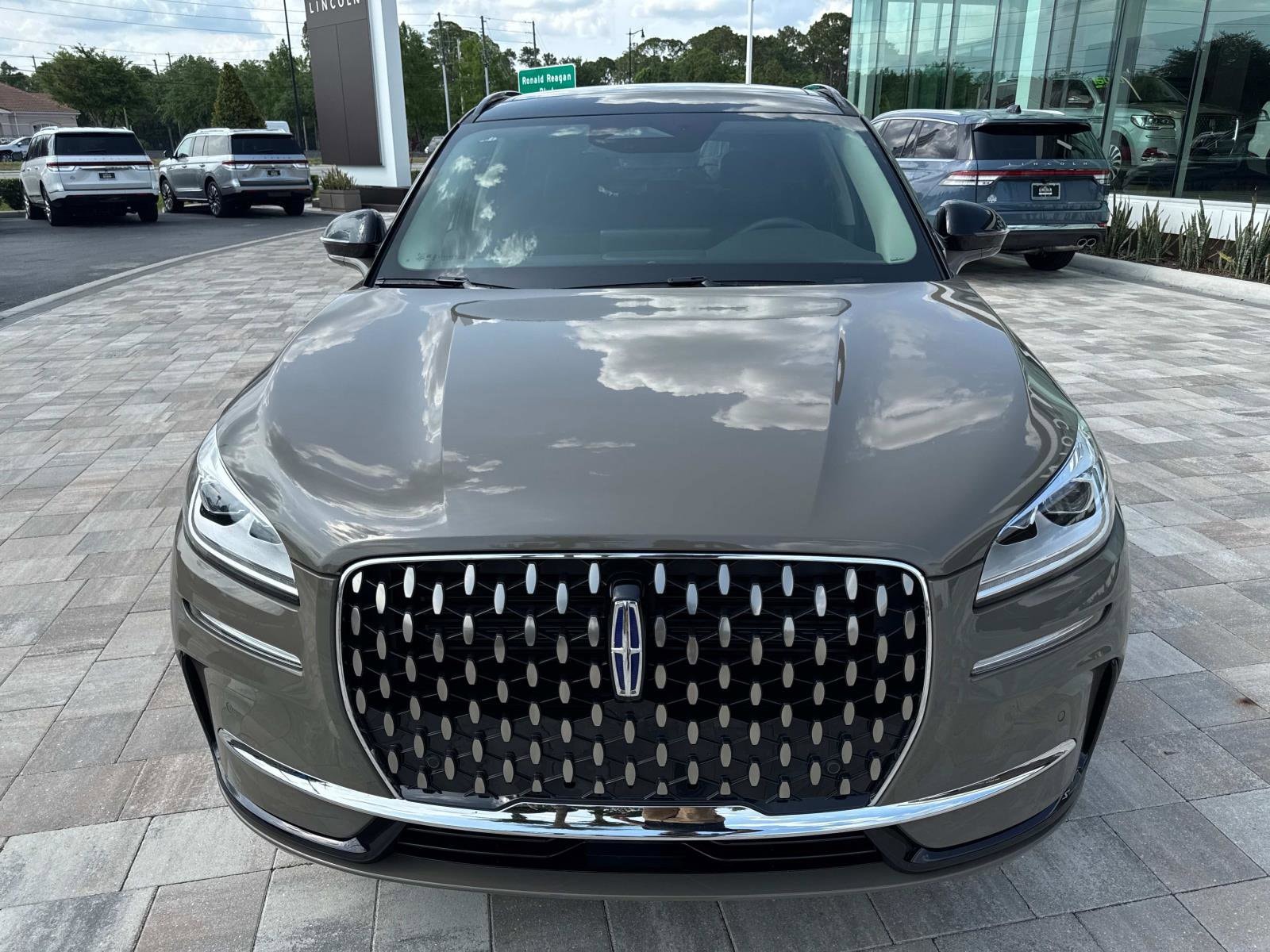 2025 Lincoln Corsair Grand Touring - Photo 6