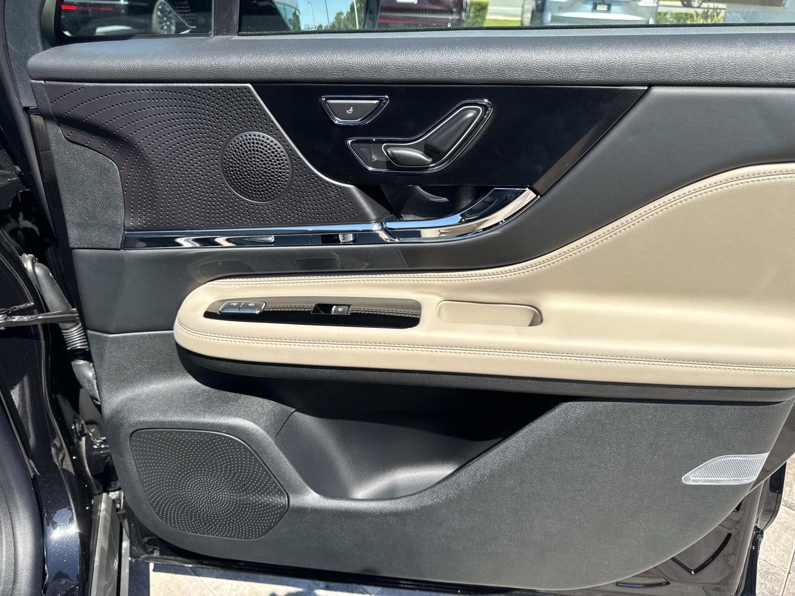 2025 Lincoln Corsair Grand Touring - Photo 17