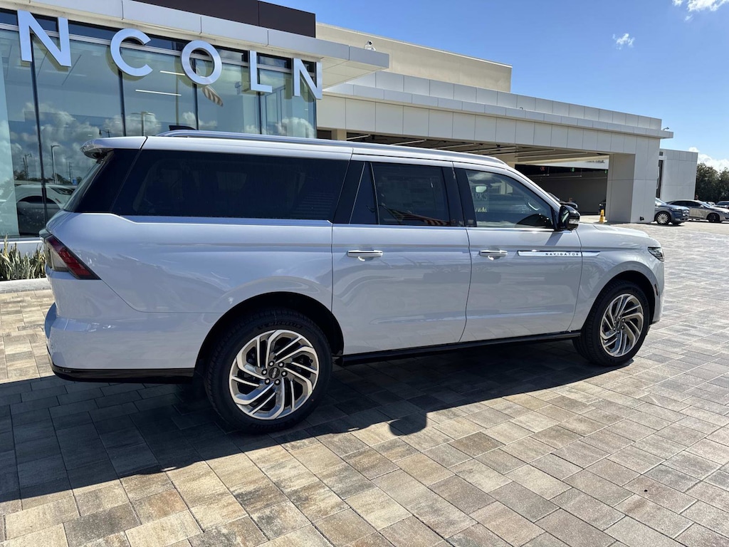 New 2026 Lincoln Navigator L Reserve SUV