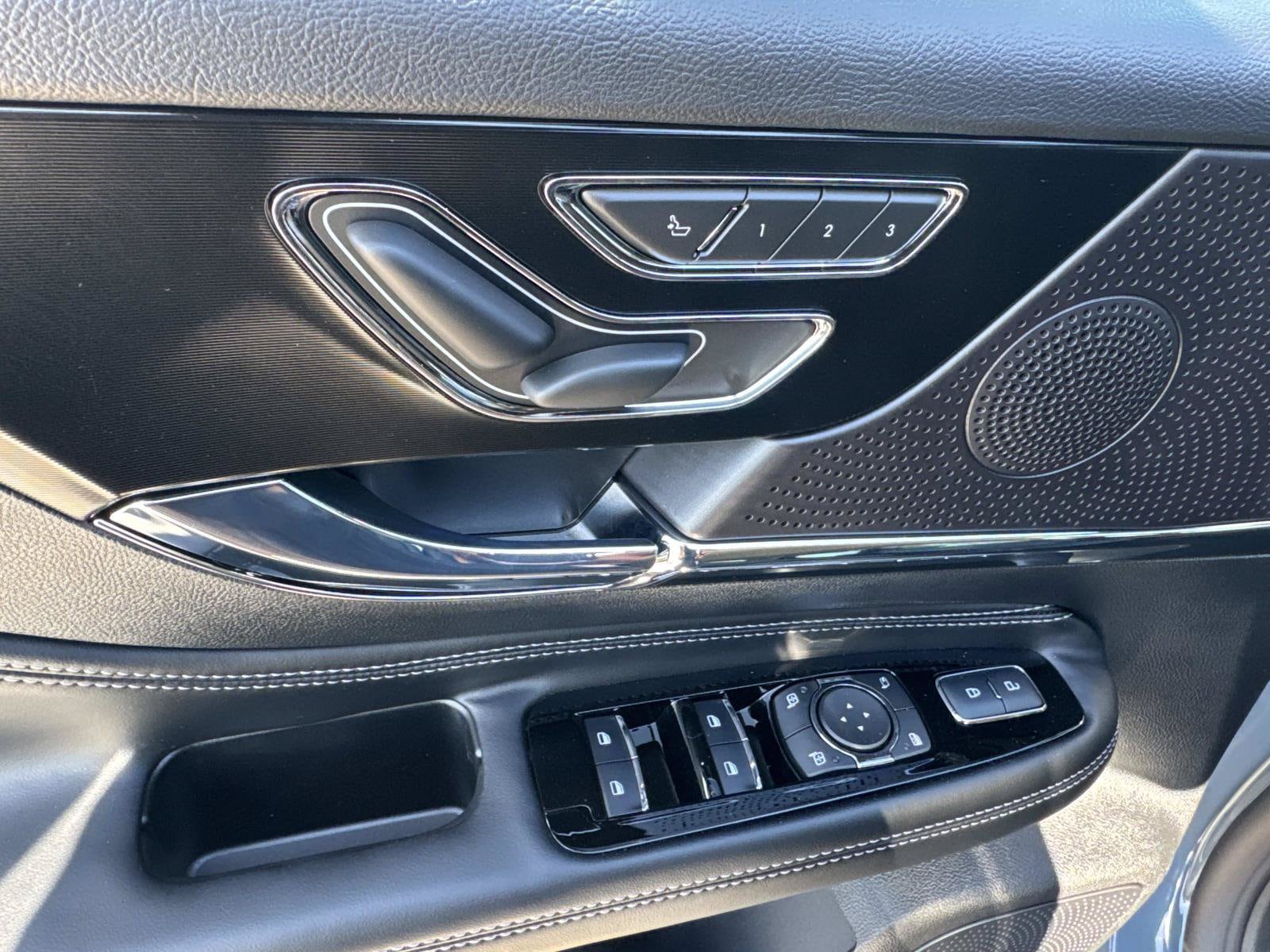 2026 Lincoln Corsair Premiere - Photo 11