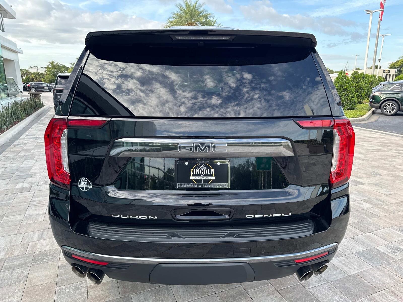 2023 Gmc Yukon Denali Ultimate photo 3