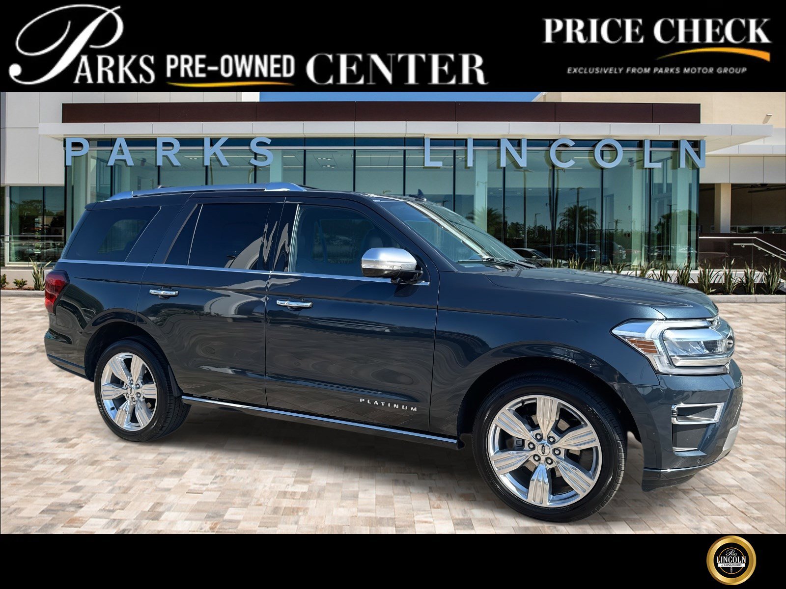 2023 Ford Expedition Platinum's photo