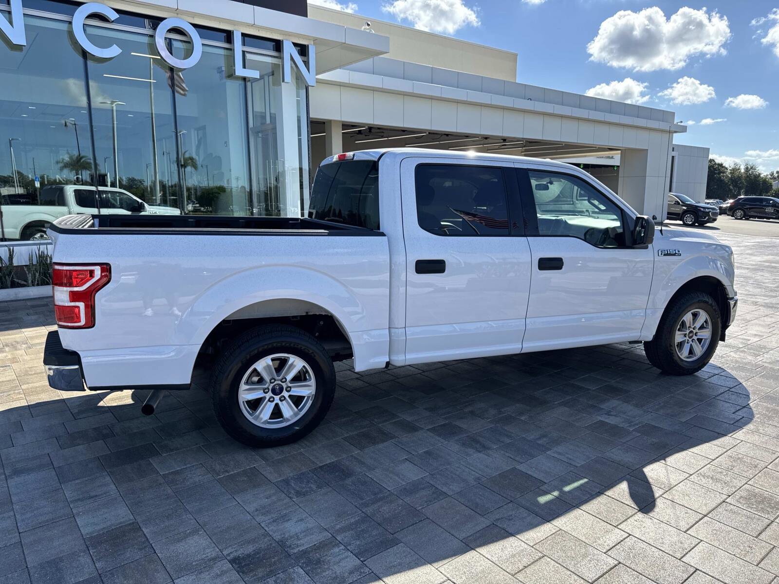 2018 Ford F-150 XLT photo 2