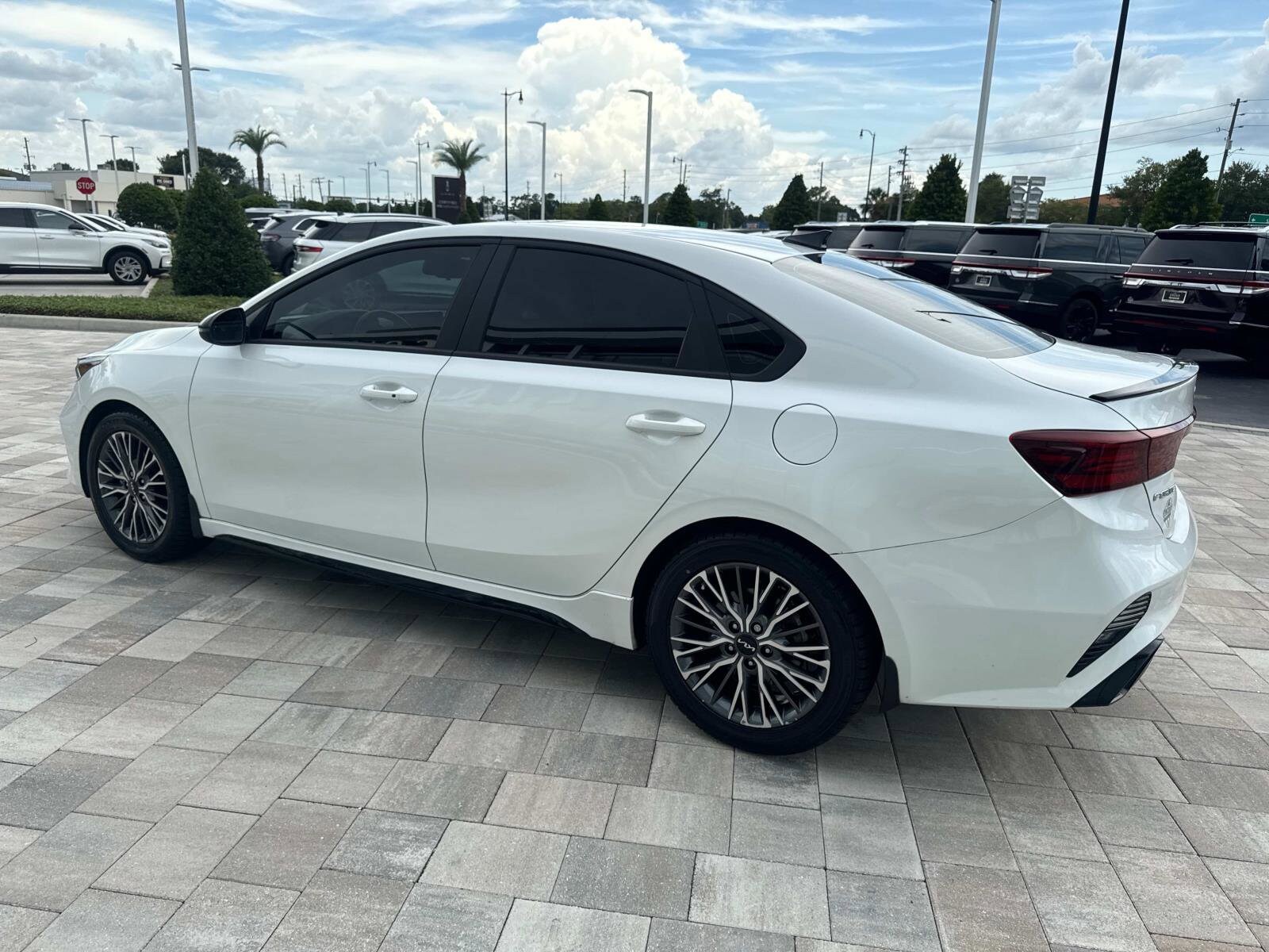 2023 Kia Forte GT-Line photo 4