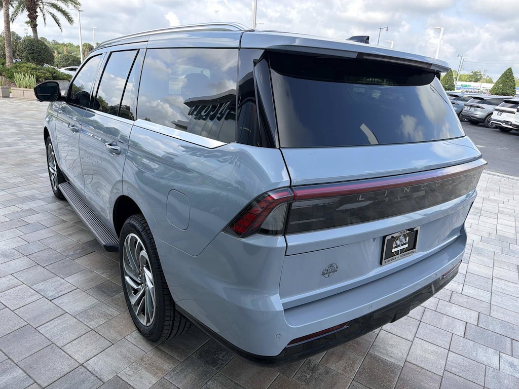 New 2026 Lincoln Navigator Premiere SUV