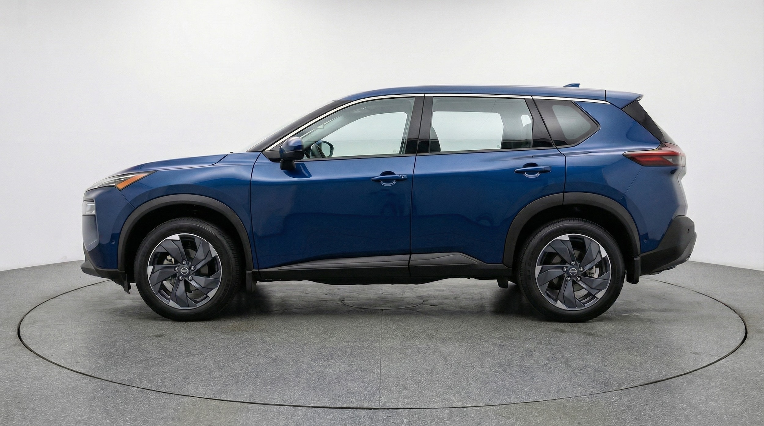 Thumbnail: 2025 Nissan Rogue - 4