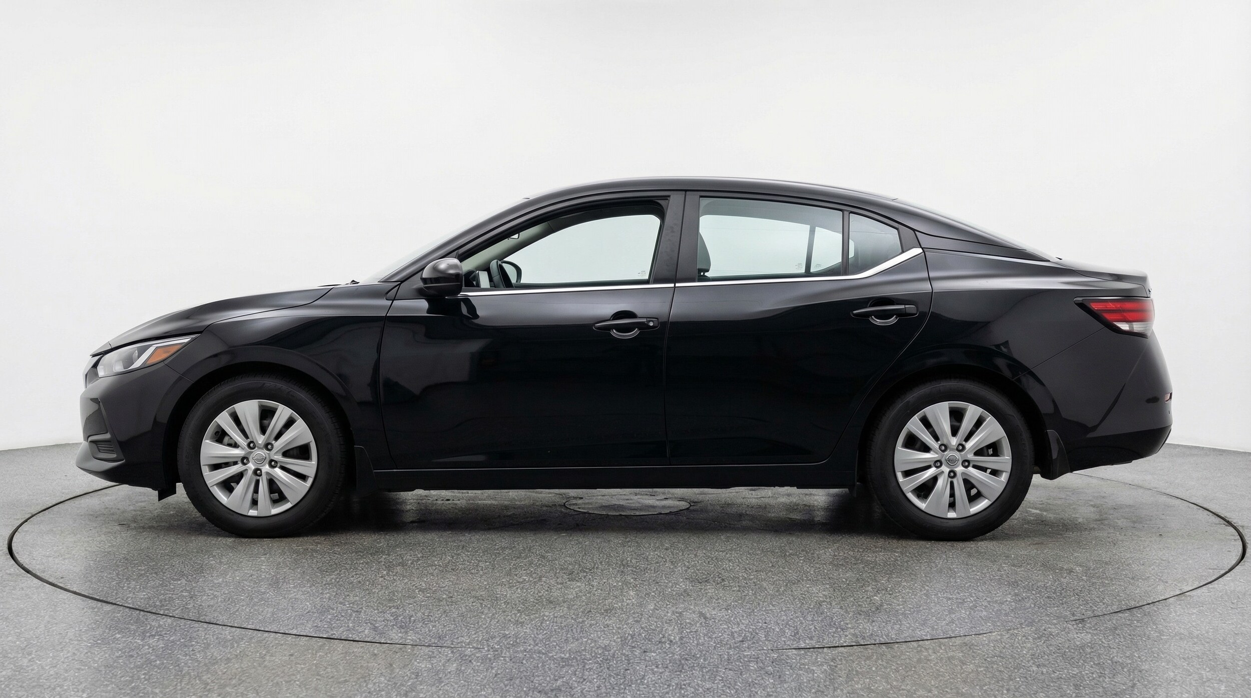 Thumbnail: 2025 Nissan Sentra - 4
