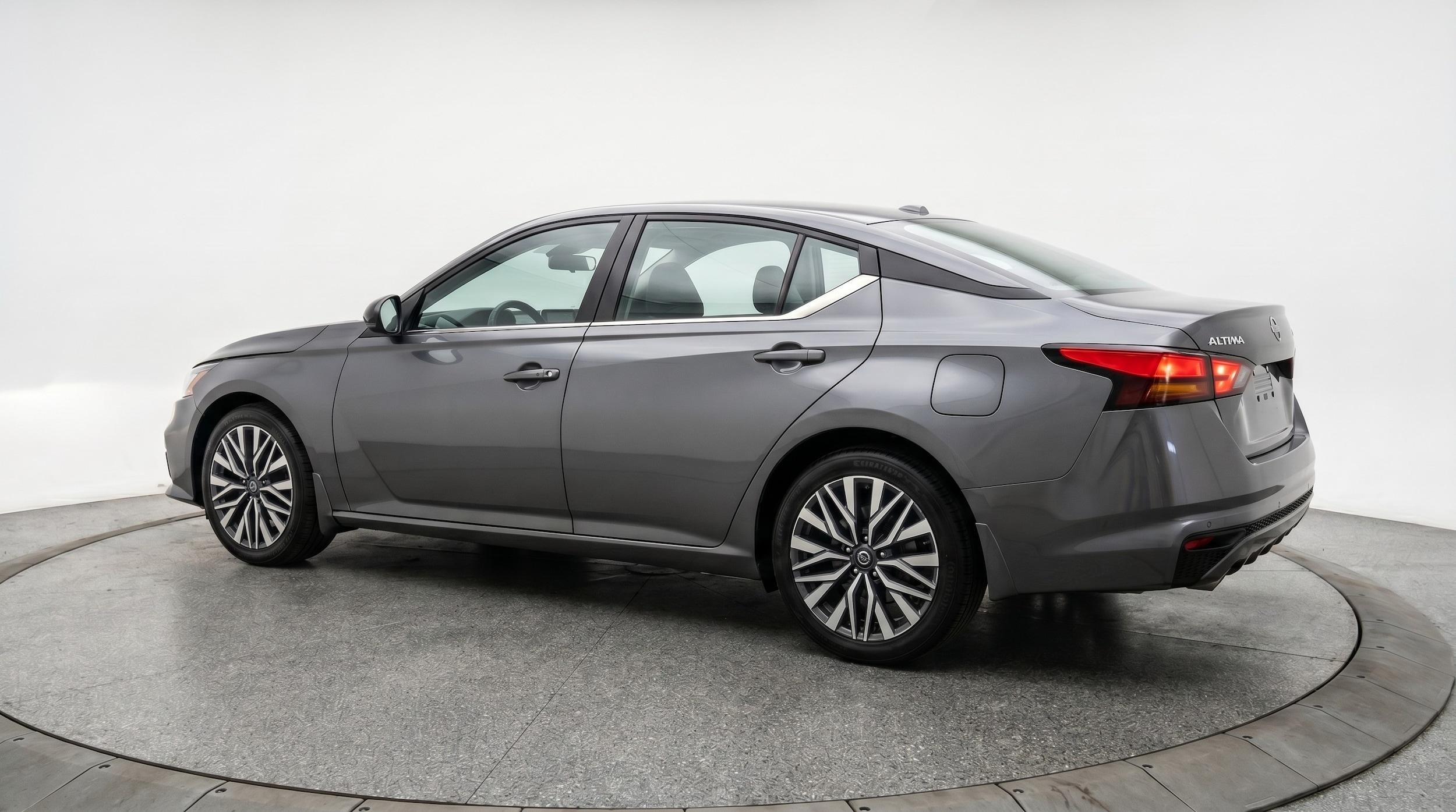 Thumbnail: 2025 Nissan Altima - 5
