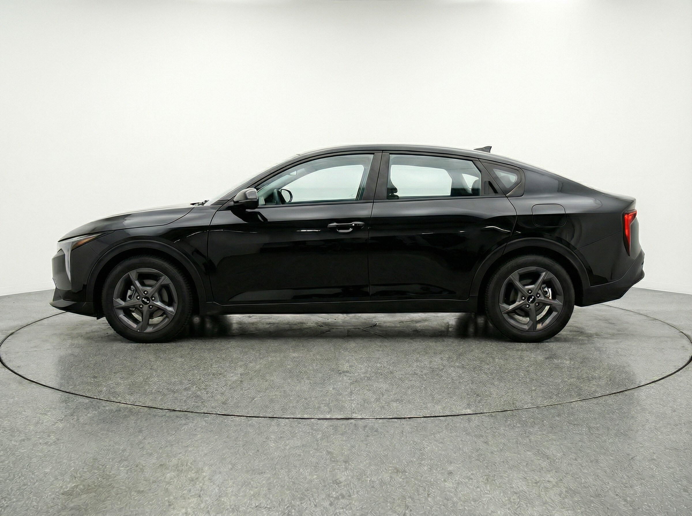 Thumbnail: 2025 Kia K4 - 4