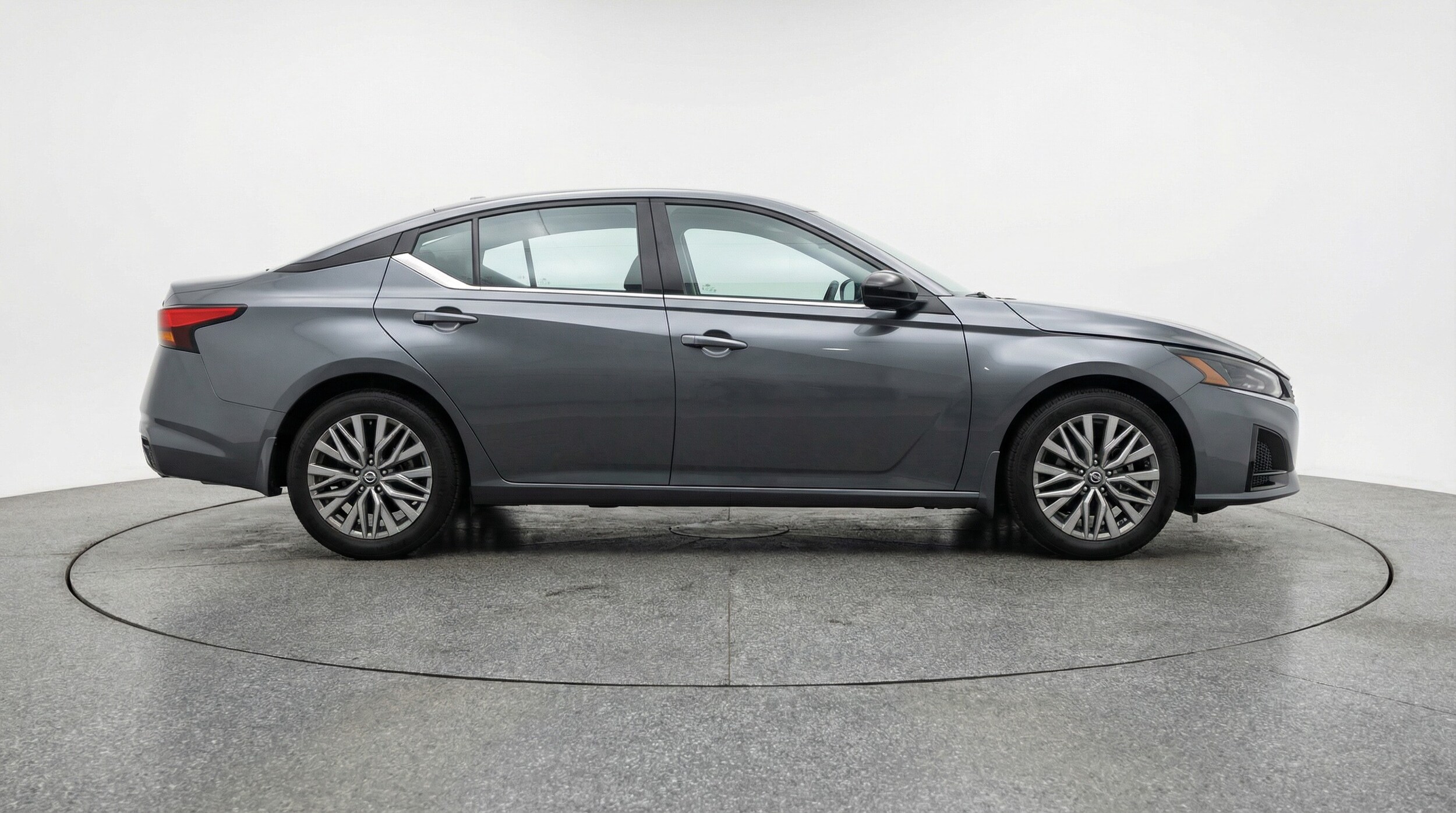 Thumbnail: 2025 Nissan Altima - 8