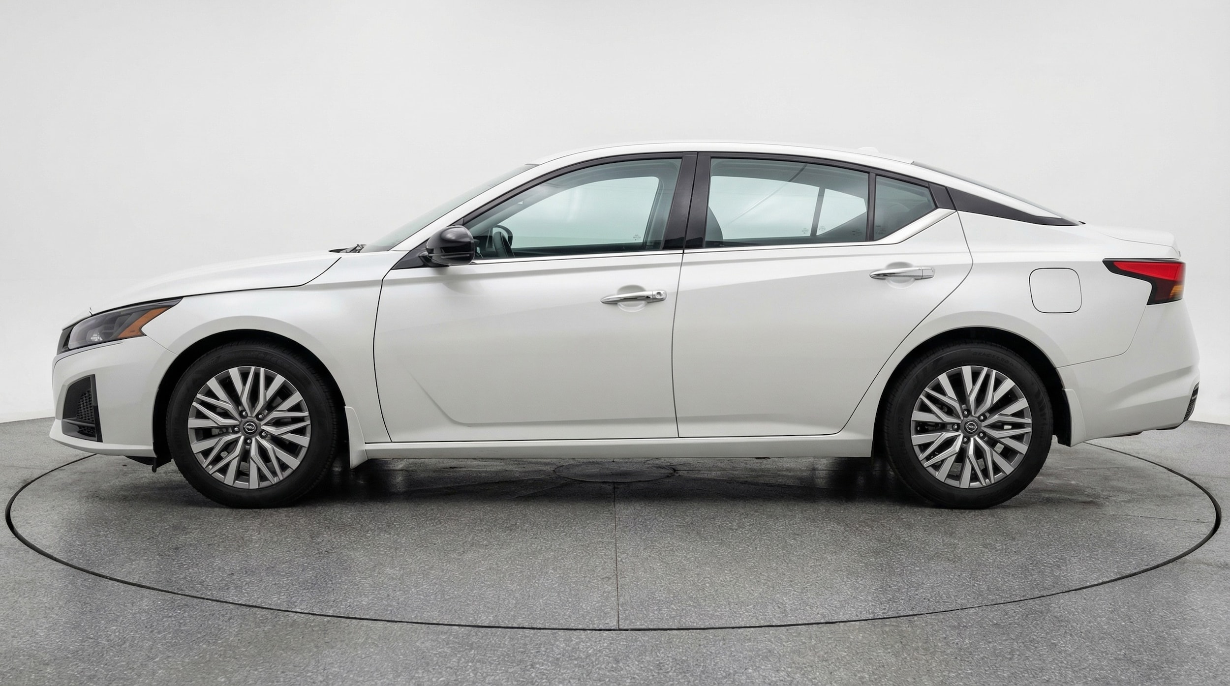 Thumbnail: 2025 Nissan Altima - 4