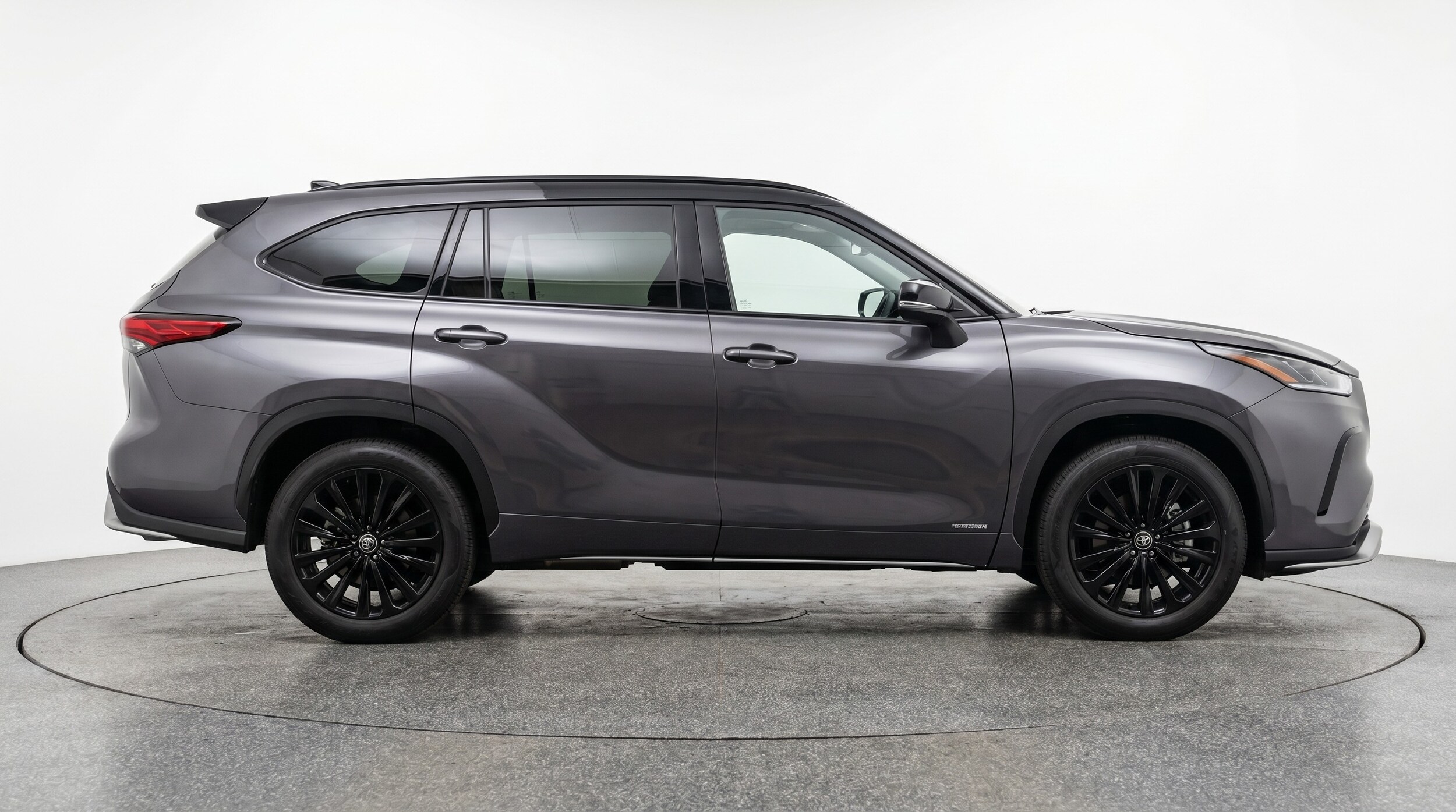 Thumbnail: 2025 Toyota Highlander - 8