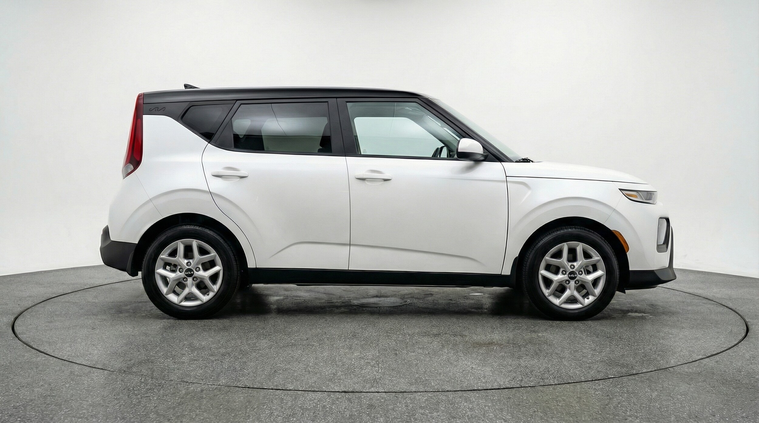 Thumbnail: 2025 Kia Soul - 8