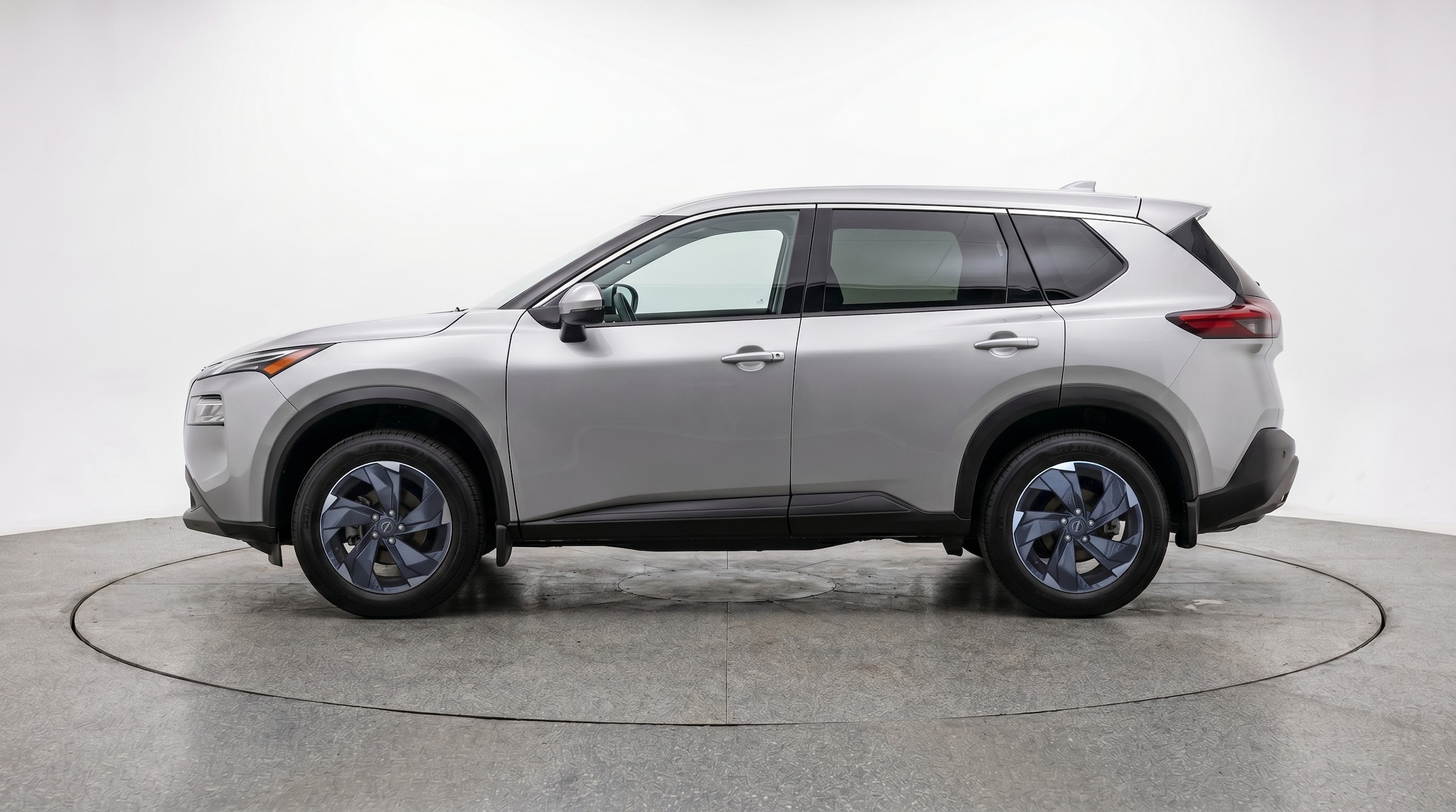 Thumbnail: 2025 Nissan Rogue - 4