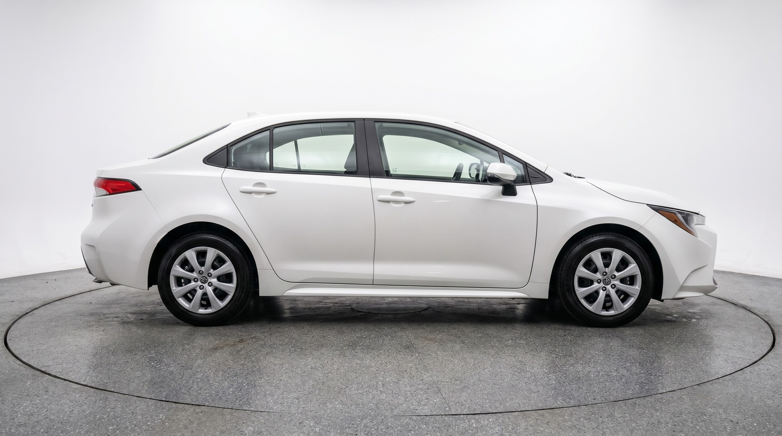 Thumbnail: 2025 Toyota Corolla - 8